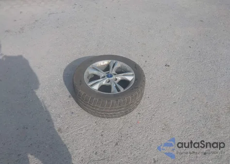 2014 Ford Focus Se z USA, uszkodzony, nr VIN 1FADP3F20EL418397